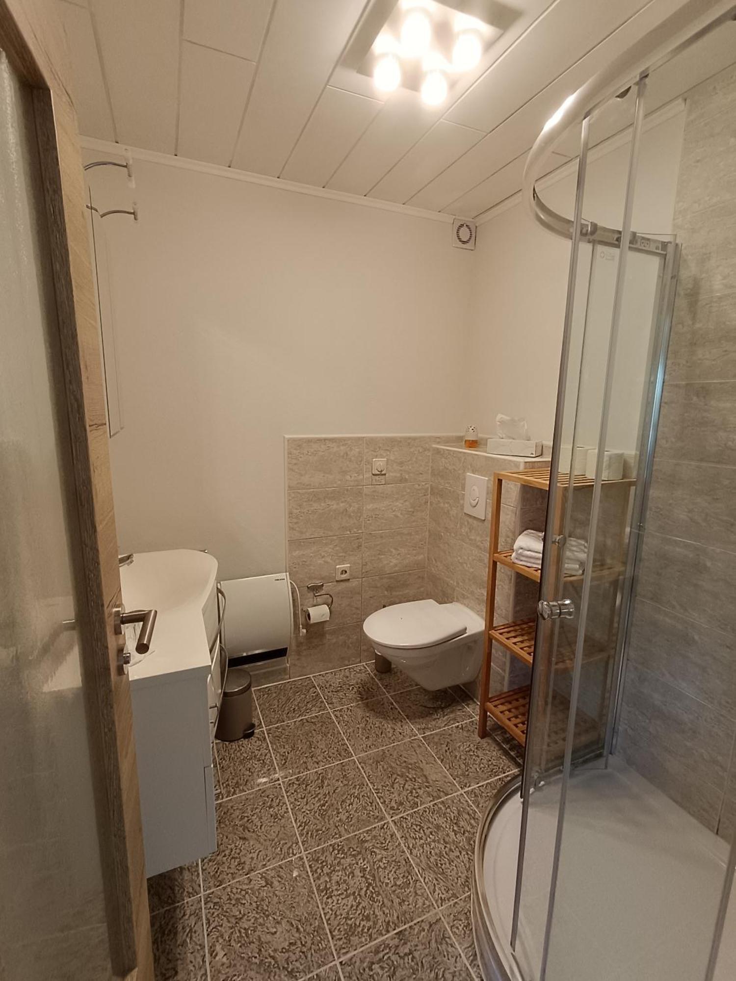 Moselferienweingut Schaefer Apartment วินทริค ห้อง รูปภาพ